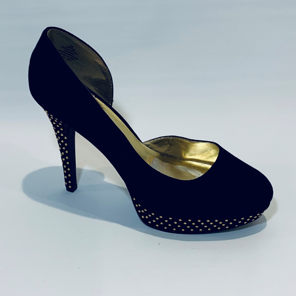 NWOT Nine West Black Suade Gold Stud Platforms